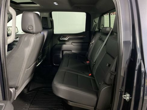 Used 2023 GMC Sierra 1500 SLT image 22
