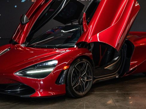 Used 2018 McLaren 720S RWD image 2