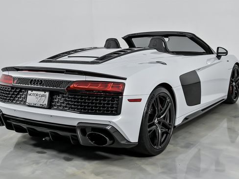 Used 2020 Audi R8 V10 performance image 12