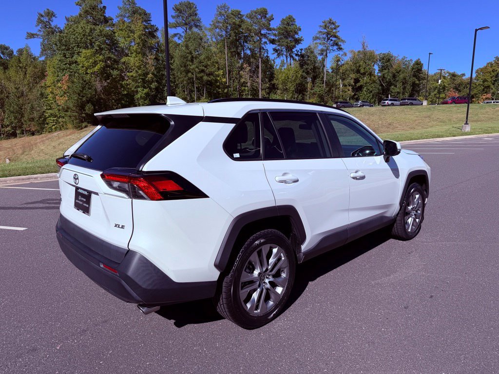 Used 2021 Toyota RAV4 XLE Premium FWD image 13
