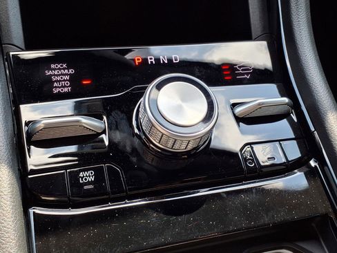 Used 2025 Jeep Grand Cherokee Summit w/ Obsidian Package image 12