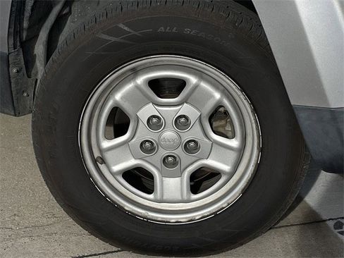 Used 2016 Jeep Patriot Sport w/ Power Value Group image 8