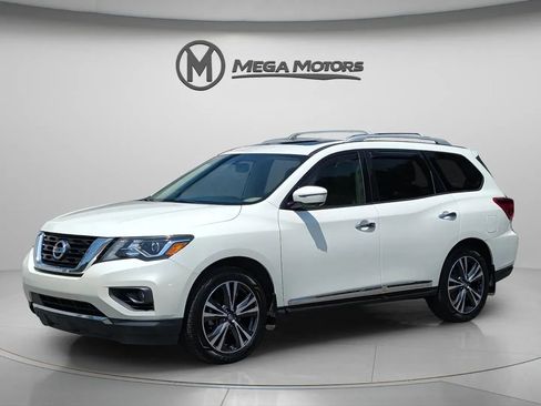 Used 2020 Nissan Pathfinder Platinum AWD/4WD image 2