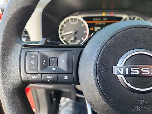 Certified 2023 Nissan Rogue SV image 19