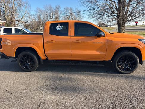Used 2025 Chevrolet Colorado Z71 w/ Z71 Convenience Package 2 image 4