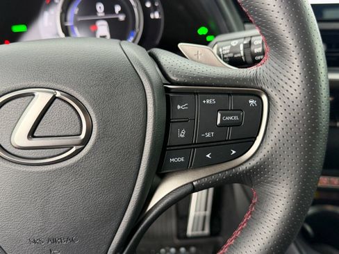 Used 2024 Lexus UX 250h F Sport FWD image 18