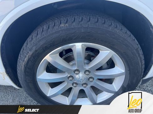 Used 2017 Buick Enclave Premium w/ Experience Buick Package image 12