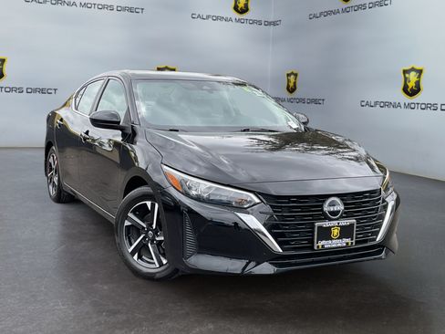 Used 2025 Nissan Sentra SV FWD image 3