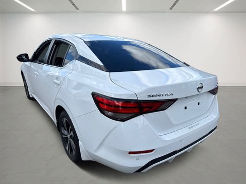 Used 2022 Nissan Sentra SV image 4