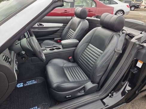 Used 2002 Ford Thunderbird RWD image 8