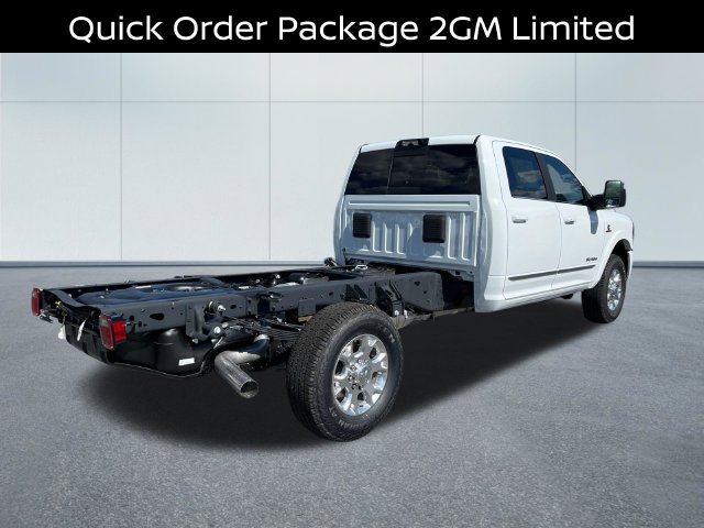 Used 2024 RAM 3500 Limited AWD/4WD image 3