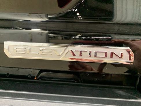 Used 2025 GMC Canyon Elevation image 31