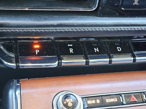 Used 2020 Lincoln Aviator Reserve w/ Elements Package Plus image 27