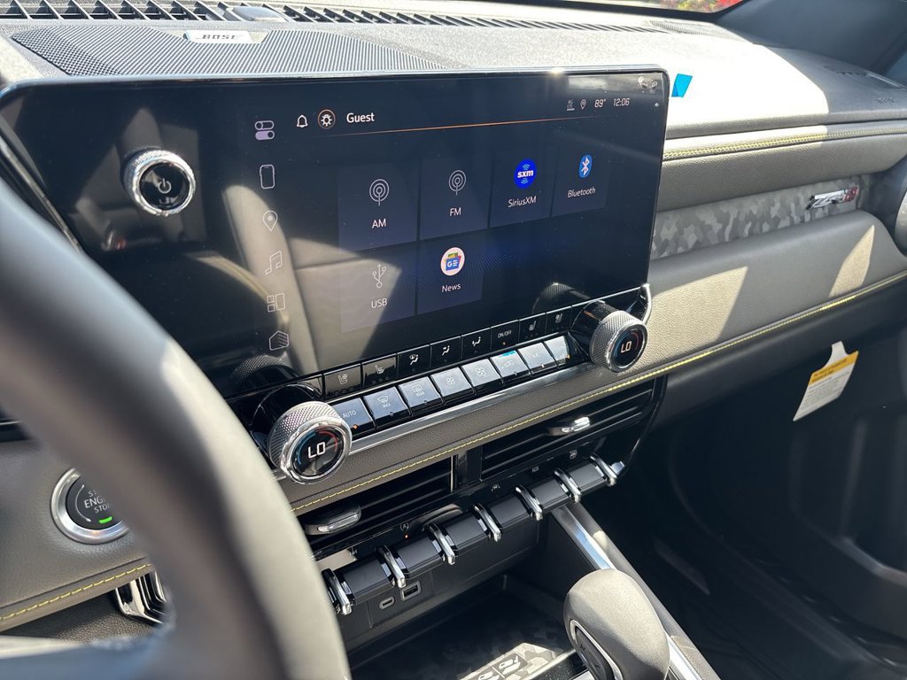 New 2026 Chevrolet Colorado ZR2 w/ Technology Package AWD/4WD image 15
