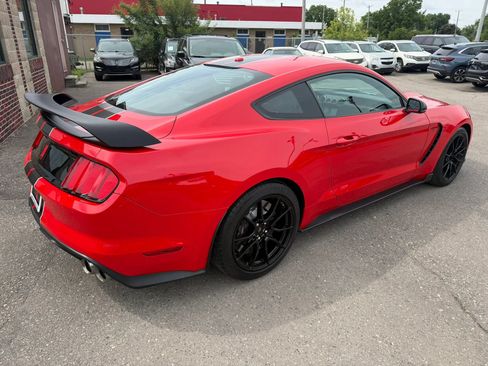 Used 2017 Ford Mustang Shelby GT350 RWD image 5