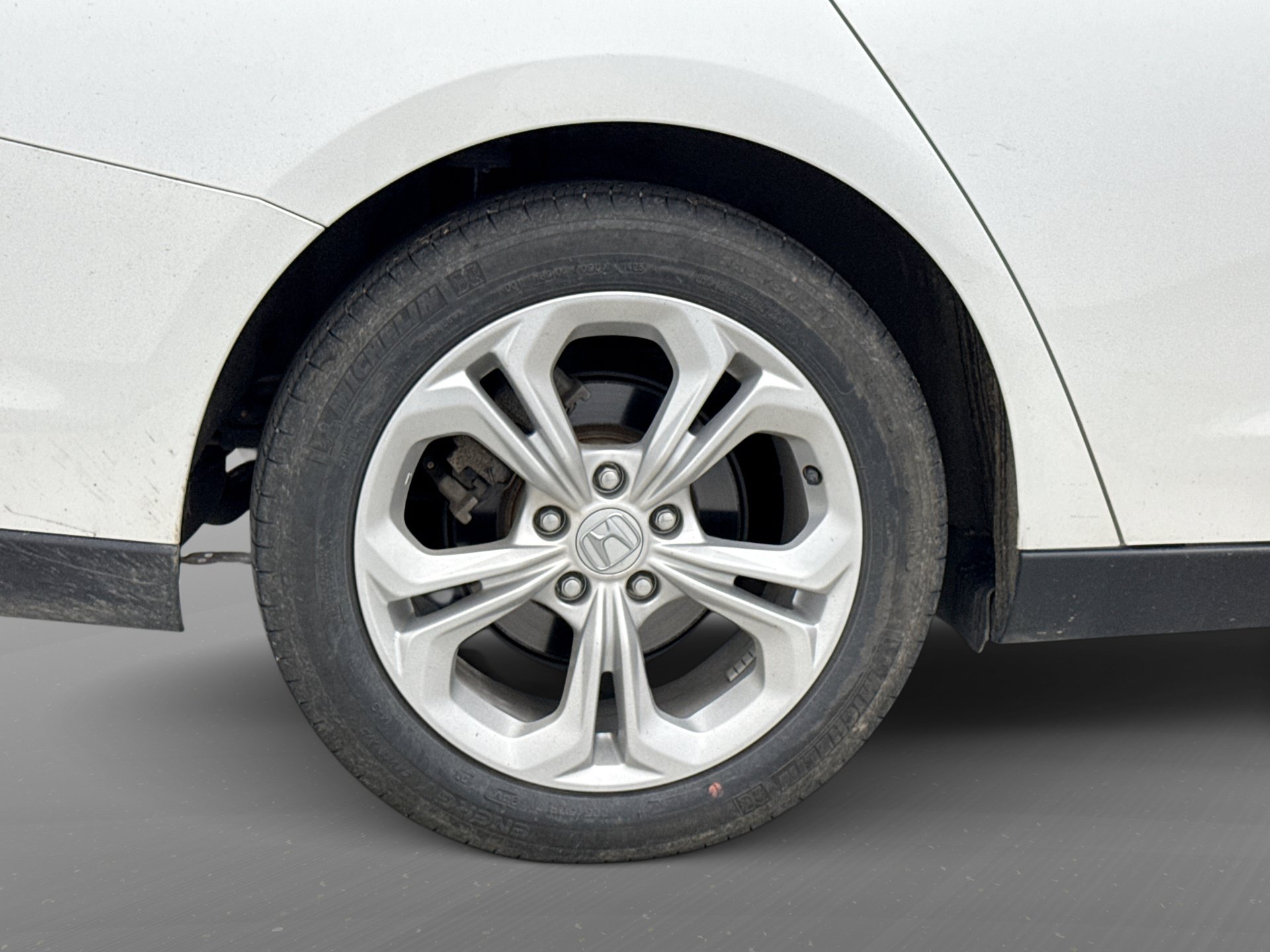 Used 2025 Honda Accord LX image 13