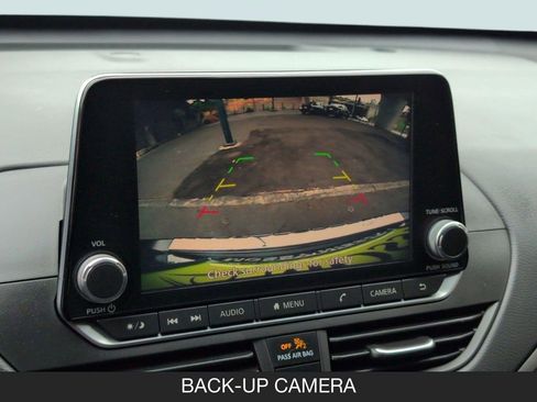 Used 2022 Nissan Altima 2.5 SV FWD image 21