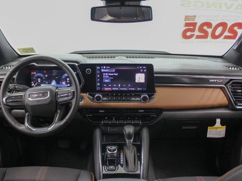 New 2025 GMC Canyon AT4 AWD/4WD image 26