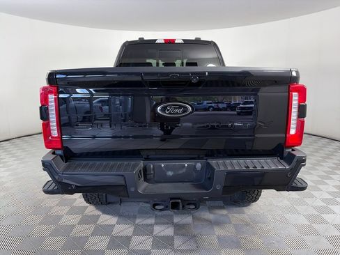 Used 2023 Ford F250 Lariat w/ Lariat Ultimate Package AWD/4WD image 6
