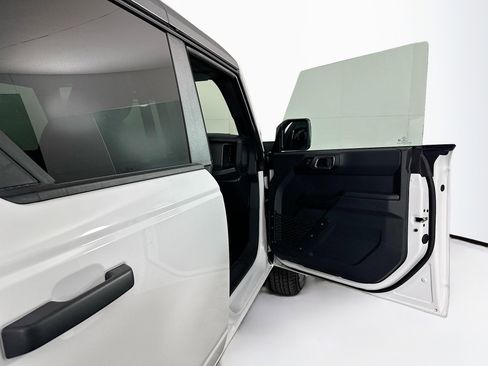 Used 2025 Ford Bronco Big Bend image 33