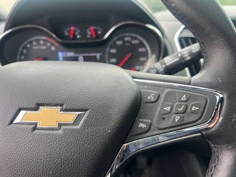 Used 2017 Chevrolet Cruze Premier FWD image 22