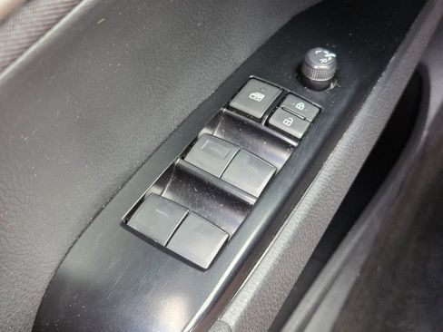 Used 2025 Toyota Camry LE FWD image 21