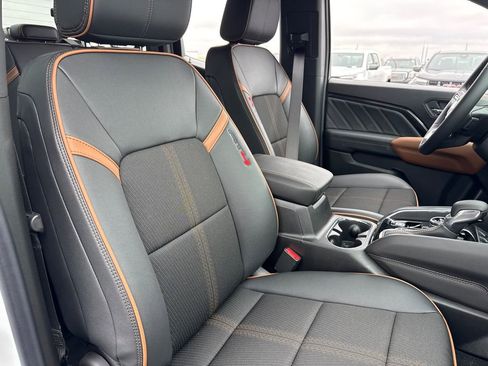 New 2026 GMC Canyon AT4 AWD/4WD image 38