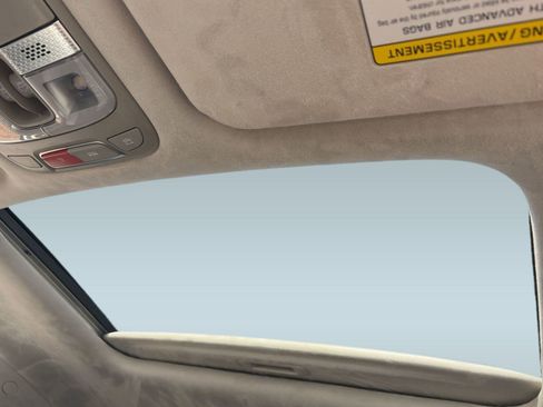 Used 2024 Kia Telluride SX Prestige image 16