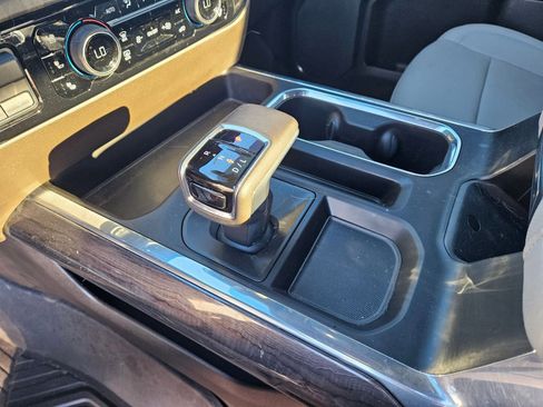 Used 2024 Chevrolet Silverado 1500 LTZ image 19