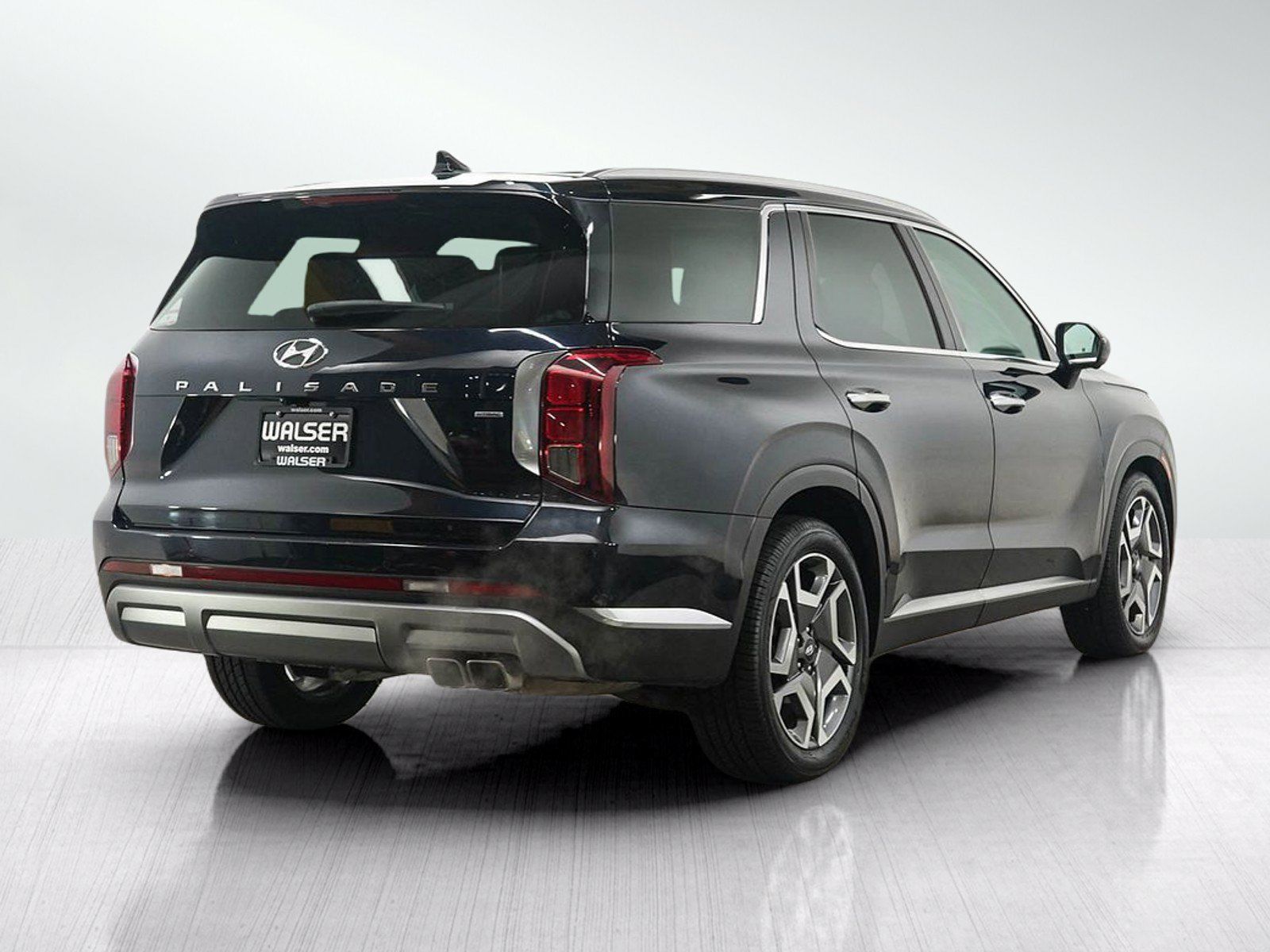 Used 2024 Hyundai Palisade Limited AWD/4WD image 5