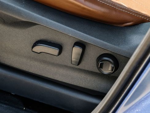 Used 2019 Subaru Ascent Touring image 32