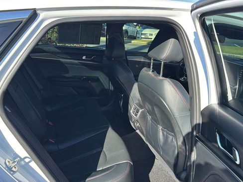 Used 2023 Kia K5 GT image 11