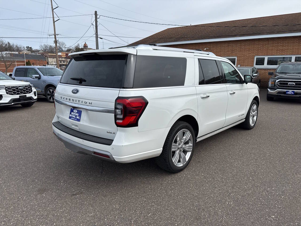 Used 2023 Ford Expedition Max Platinum AWD/4WD image 6