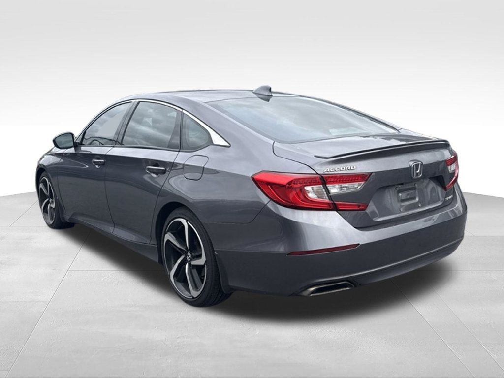 Used 2018 Honda Accord Sport image 5