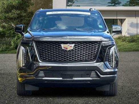Certified 2025 Cadillac Escalade Sport w/ Touring Package AWD/4WD image 9