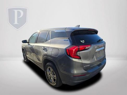 Used 2019 GMC Terrain SLE image 9