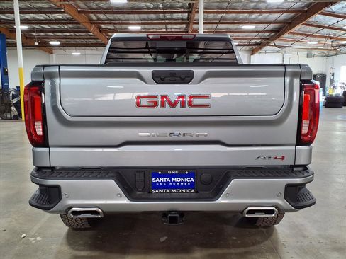 New 2026 GMC Sierra 1500 AT4 w/ AT4 Premium Package image 9