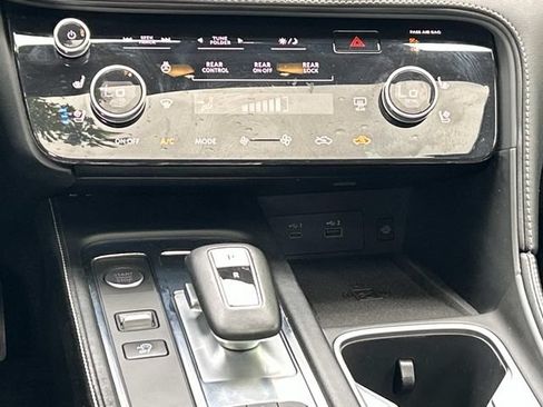 Used 2023 INFINITI QX60 Luxe w/ Performance Audio Package AWD/4WD image 27