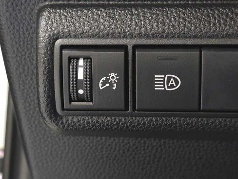 Used 2020 Toyota Corolla XSE FWD image 17