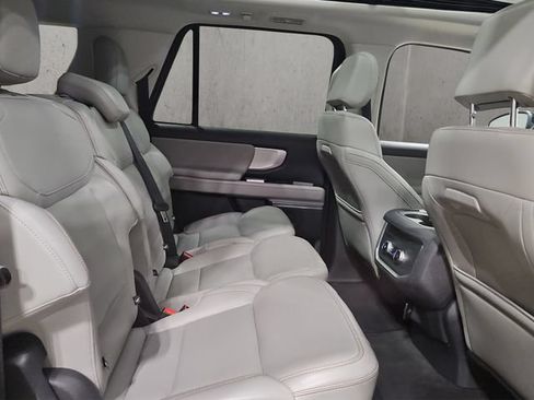 Certified 2025 Ford Expedition Max Active AWD/4WD image 20