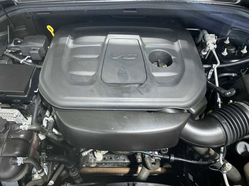 Used 2019 Jeep Grand Cherokee Altitude image 9