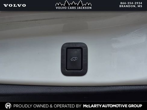 Used 2019 Toyota Highlander XLE FWD image 31