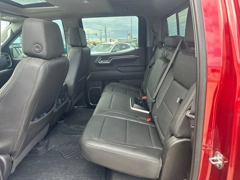 Used 2023 Chevrolet Silverado 1500 RST AWD/4WD image 7