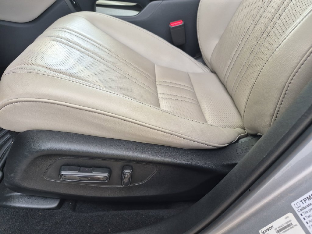 Used 2024 Honda HR-V EX-L image 16