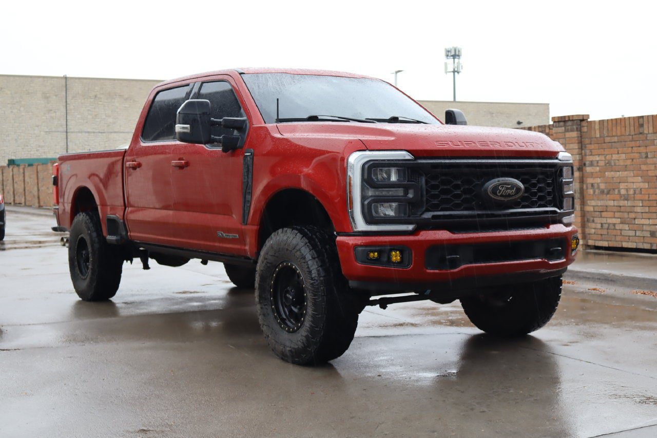 Used 2024 Ford F250 Lariat w/ Sport Appearance Package AWD/4WD image 2