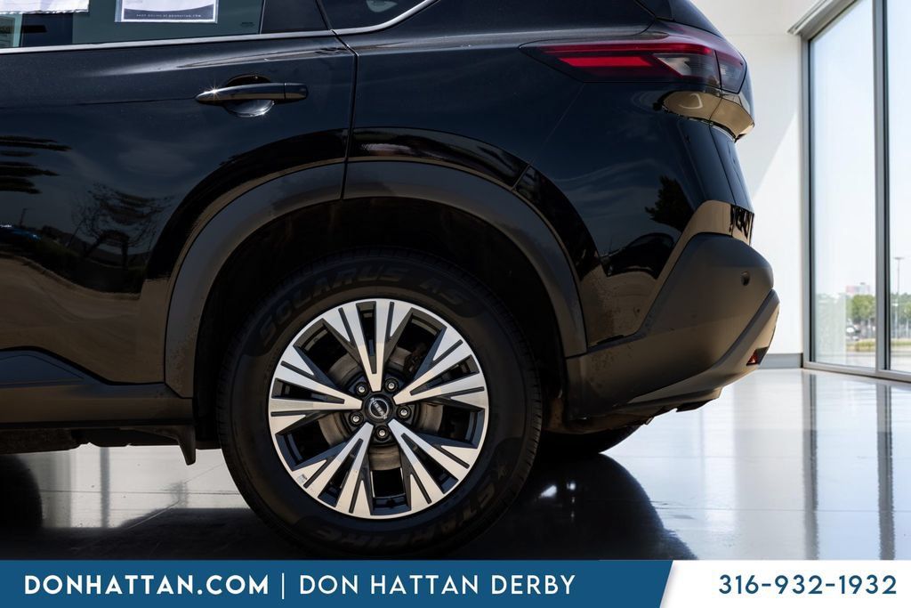Used 2023 Nissan Rogue SV AWD/4WD image 28