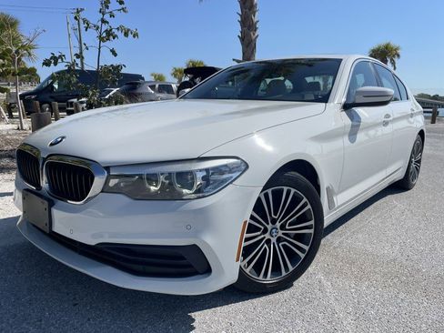 Used 2020 BMW 530i xDrive w/ Convenience Package image 1