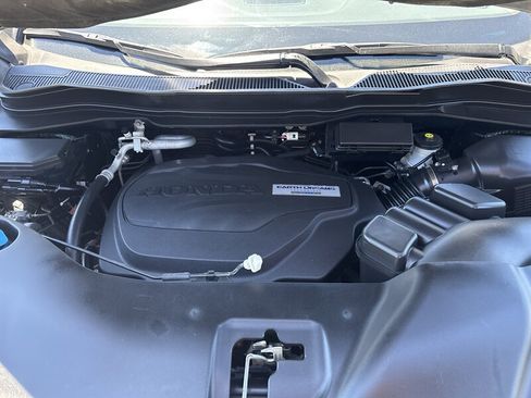 Used 2016 Honda Pilot Touring image 41
