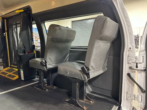 Used 2013 Ford E-150 and Econoline 150 w/ PWR Group image 28