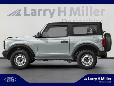 New 2026 Ford Bronco 2-Door AWD/4WD image 3
